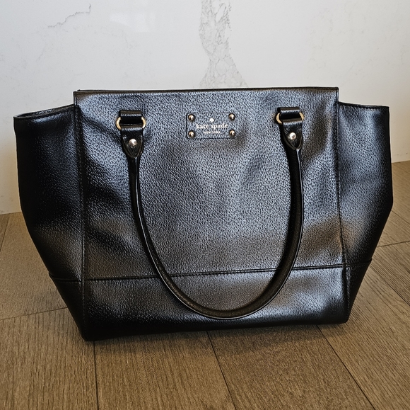 Kate Spade Handbag - Picture 2 of 8